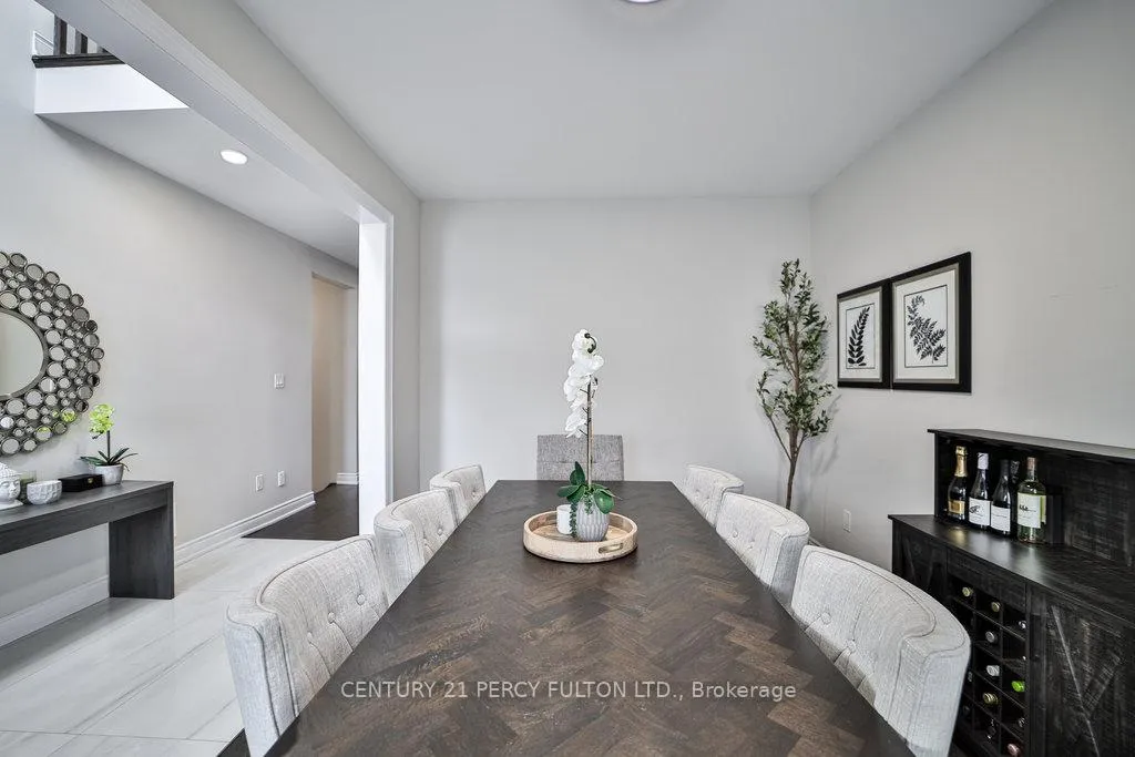 Photo 7 of 1006 Cole Street, Innisfil, Alcona — HOMEH