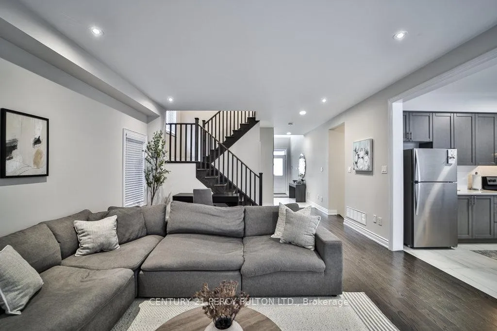 Photo 10 of 1006 Cole Street, Innisfil, Alcona — HOMEH