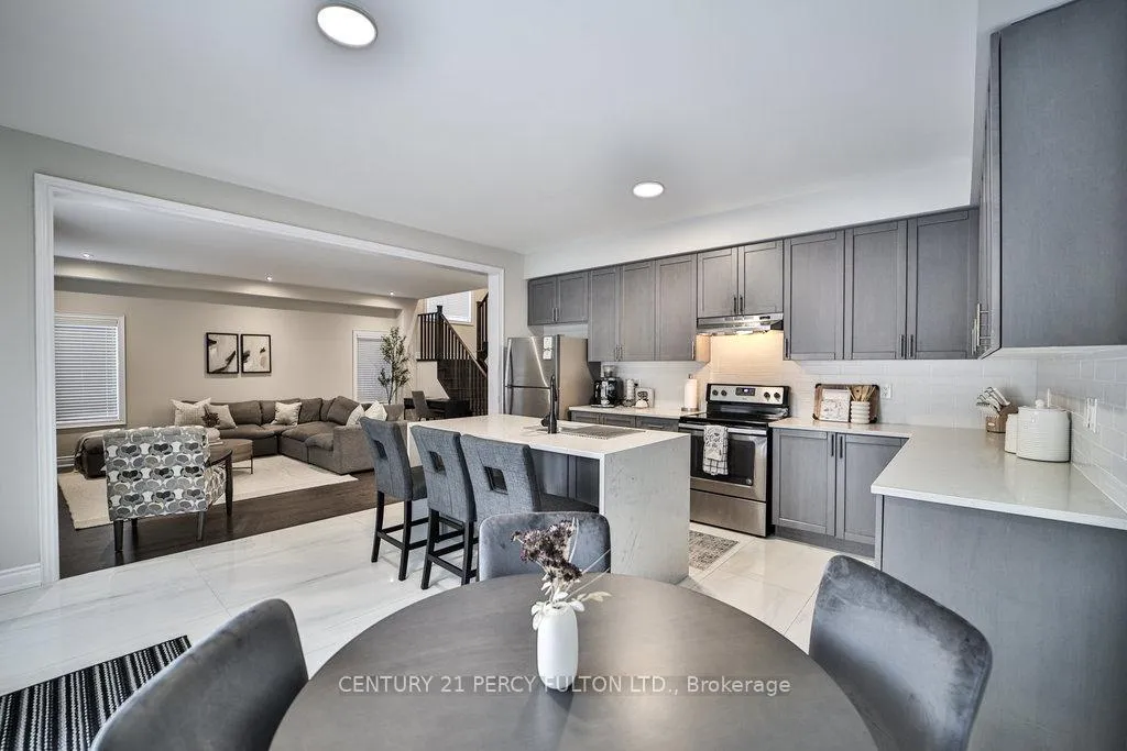 Photo 12 of 1006 Cole Street, Innisfil, Alcona — HOMEH