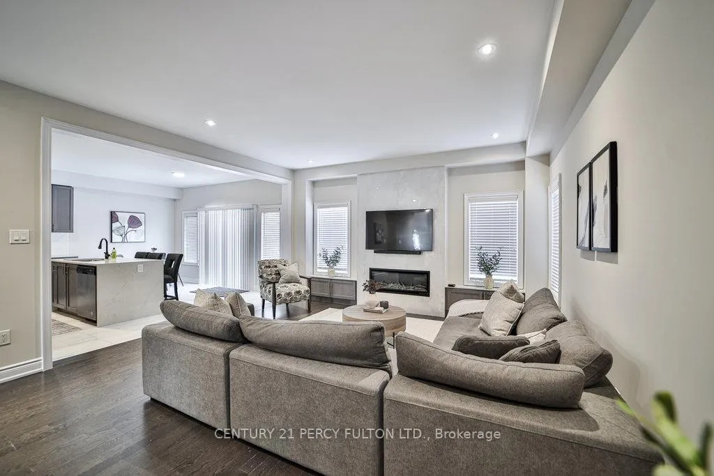 Photo 13 of 1006 Cole Street, Innisfil, Alcona — HOMEH