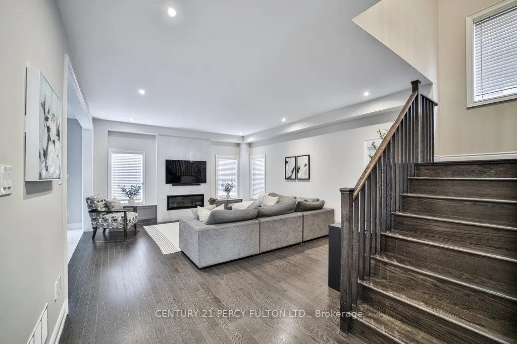 Photo 14 of 1006 Cole Street, Innisfil, Alcona — HOMEH