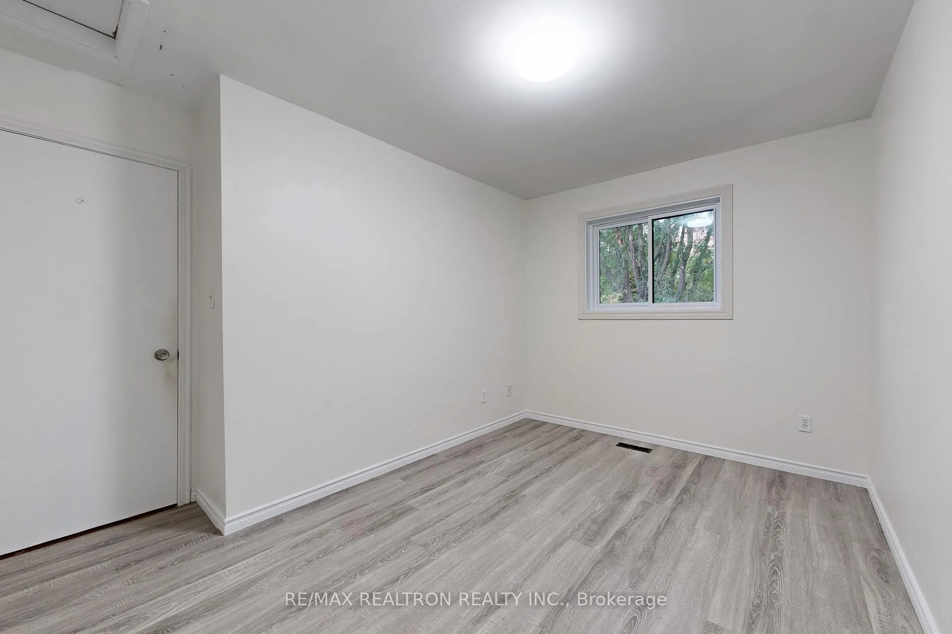 Photo 27 of 74 Trothen Circle, Markham, Markham Village — HOMEH
