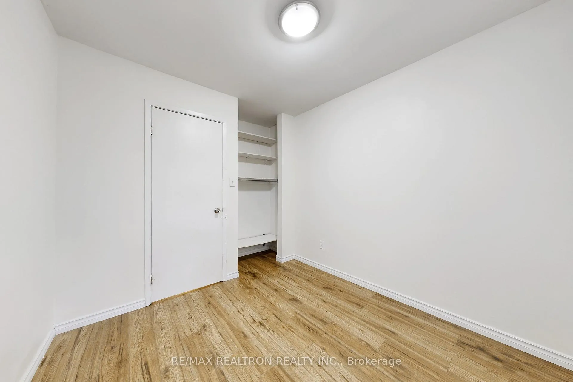 Photo 32 of 74 Trothen Circle, Markham, Markham Village — HOMEH