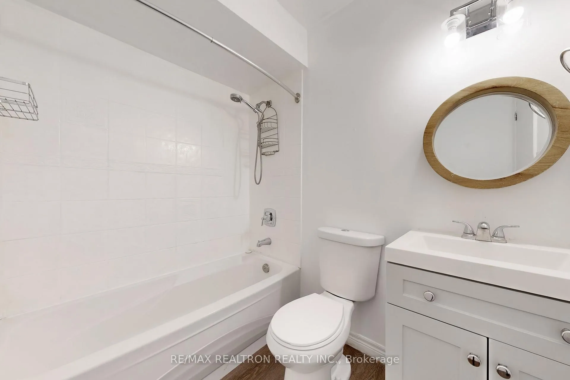 Photo 33 of 74 Trothen Circle, Markham, Markham Village — HOMEH