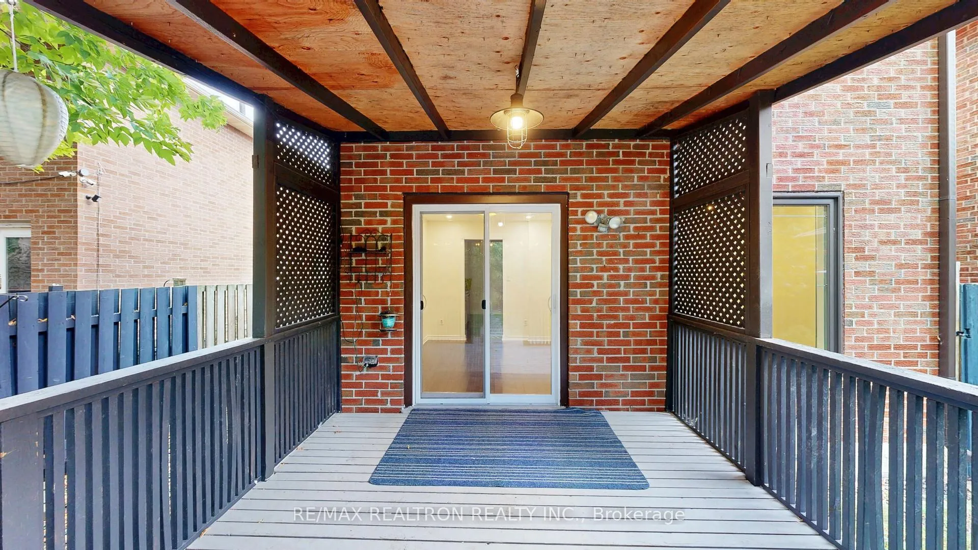 Photo 46 of 74 Trothen Circle, Markham, Markham Village — HOMEH