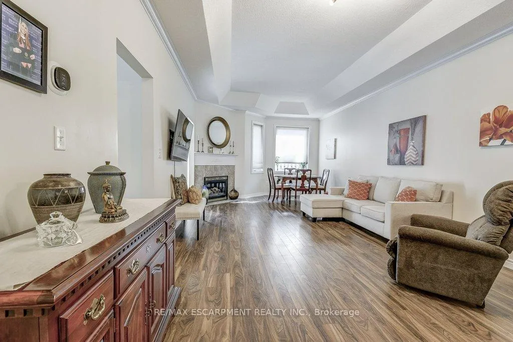 Photo 6 of 93 Egret Avenue, Hamilton, Mount Hope — HOMEH