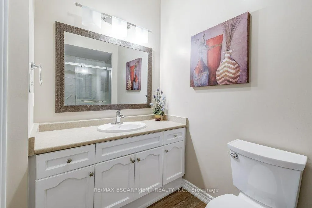 Photo 19 of 93 Egret Avenue, Hamilton, Mount Hope — HOMEH