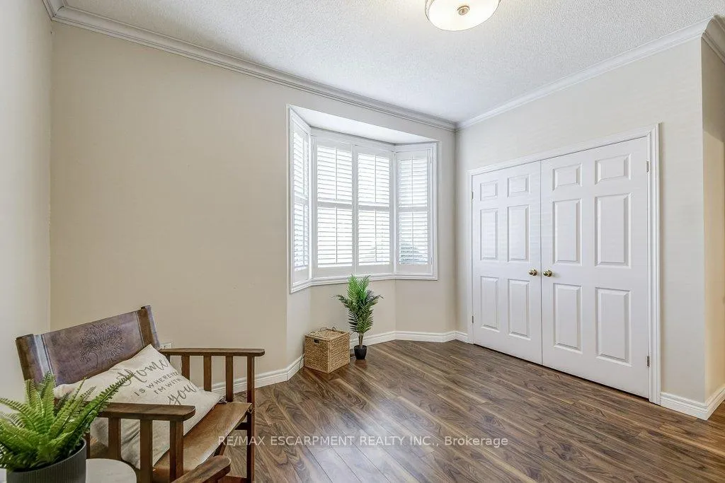 Photo 20 of 93 Egret Avenue, Hamilton, Mount Hope — HOMEH