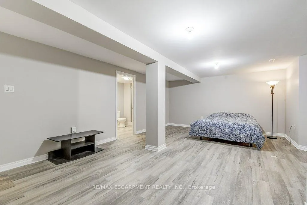 Photo 27 of 93 Egret Avenue, Hamilton, Mount Hope — HOMEH