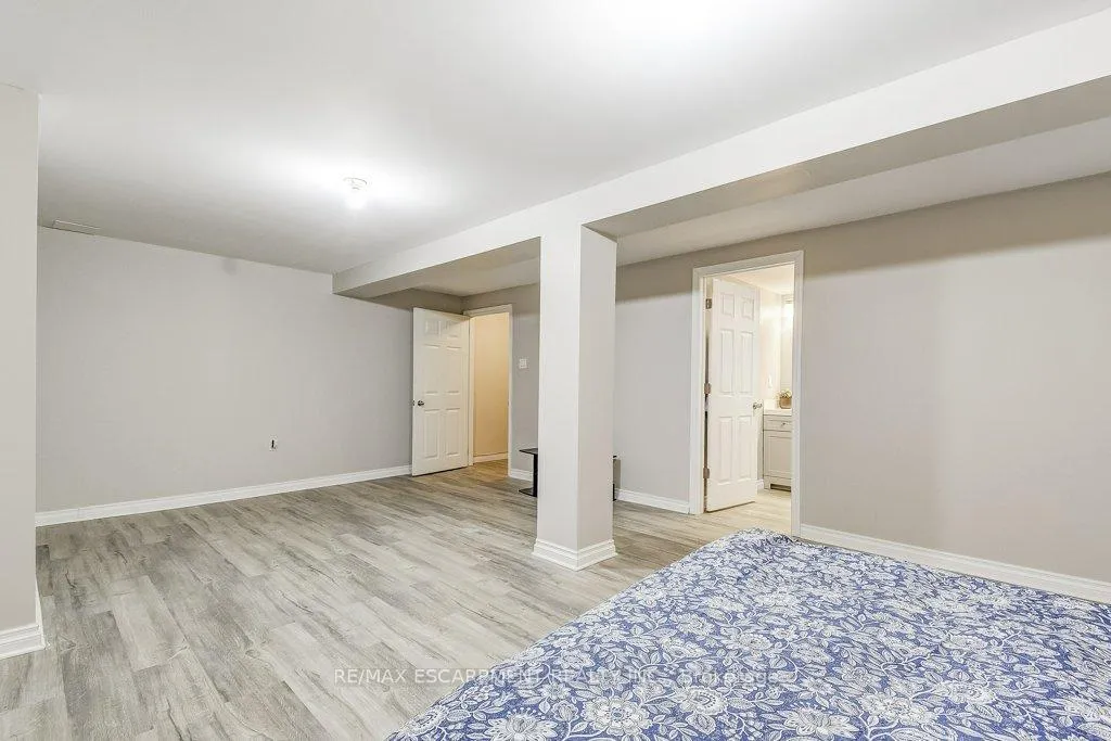 Photo 28 of 93 Egret Avenue, Hamilton, Mount Hope — HOMEH
