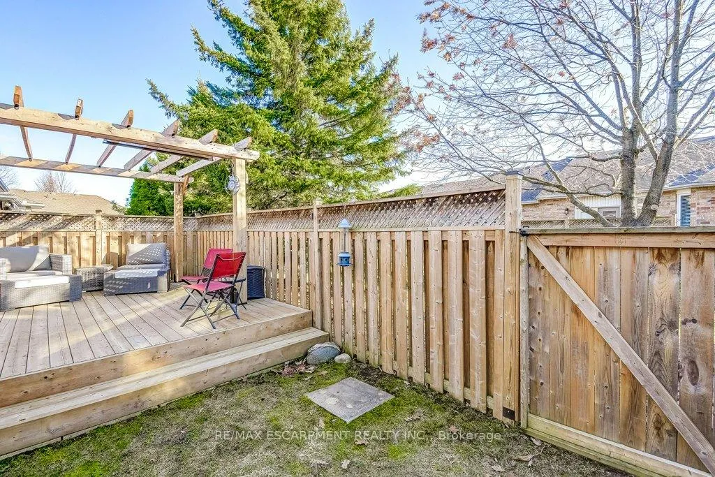 Photo 34 of 93 Egret Avenue, Hamilton, Mount Hope — HOMEH