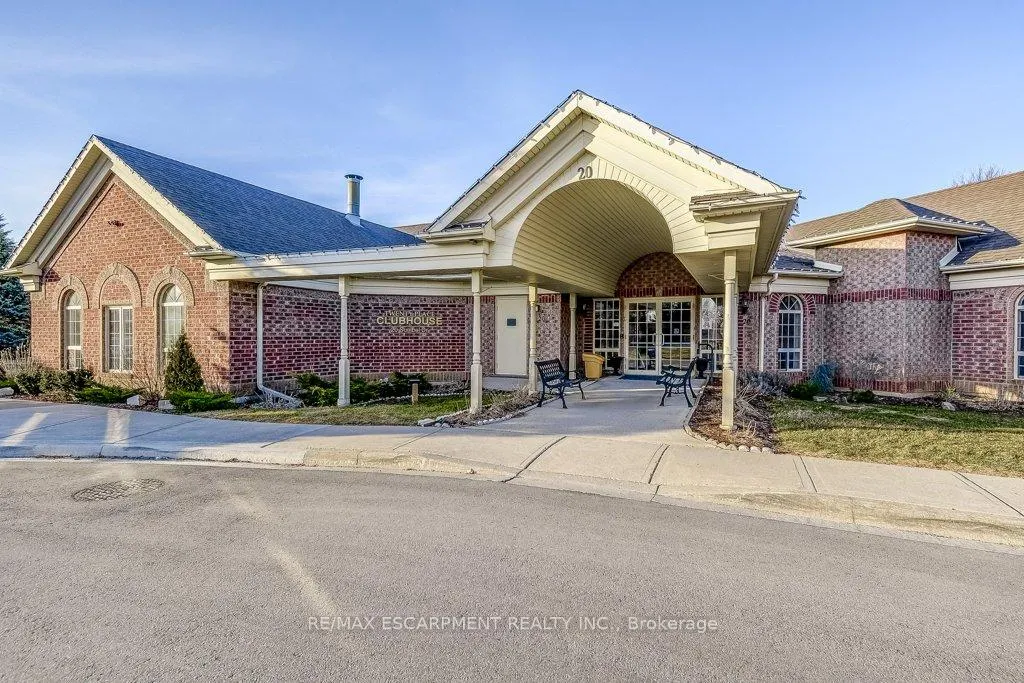 Photo 35 of 93 Egret Avenue, Hamilton, Mount Hope — HOMEH