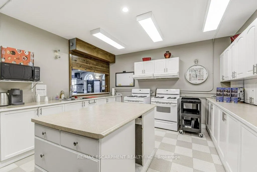 Photo 37 of 93 Egret Avenue, Hamilton, Mount Hope — HOMEH