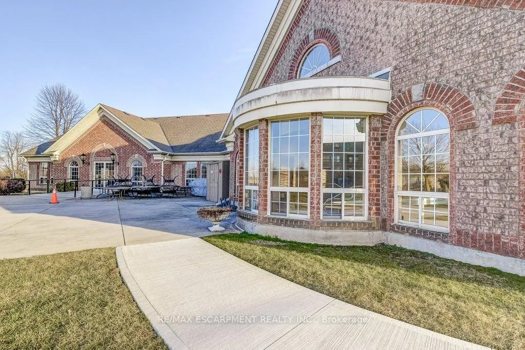 Photo 44 of 93 Egret Avenue, Hamilton, Mount Hope — HOMEH