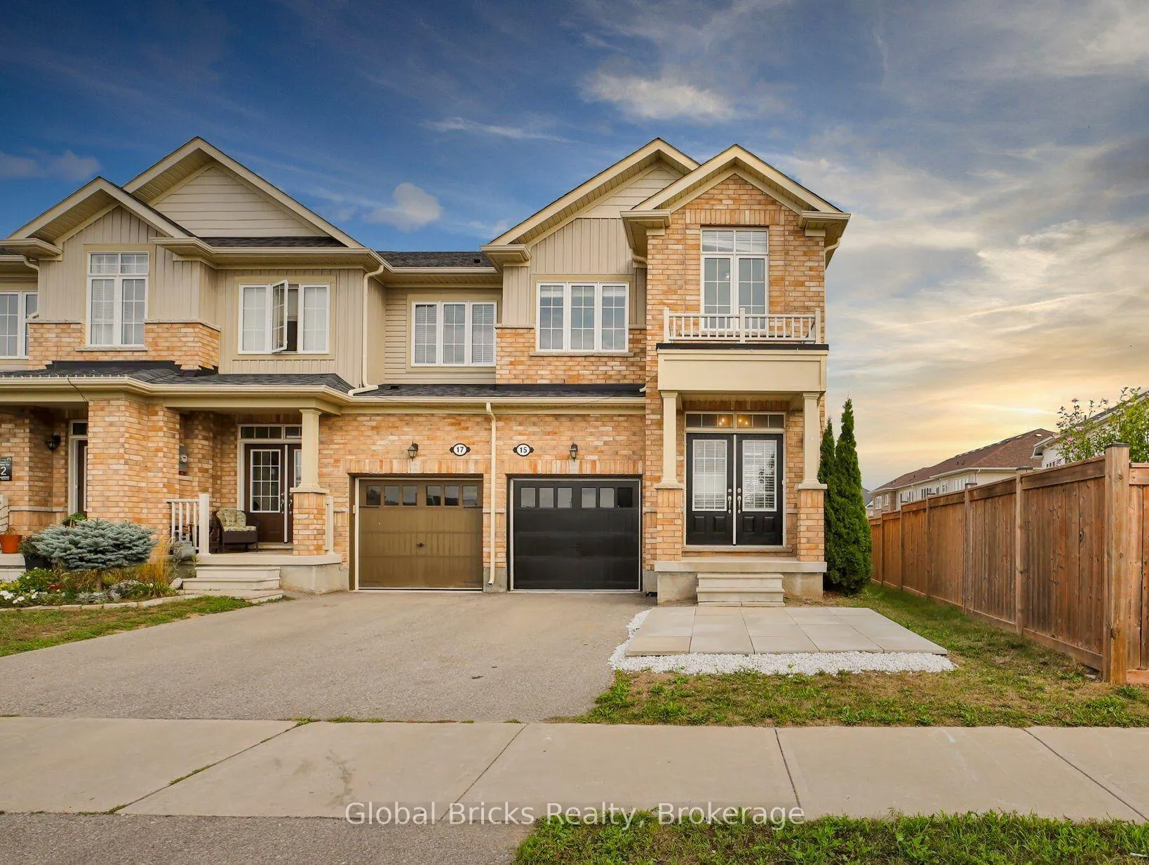 Photo 2 of 15 Hartley Avenue, Brant, Paris — HOMEH