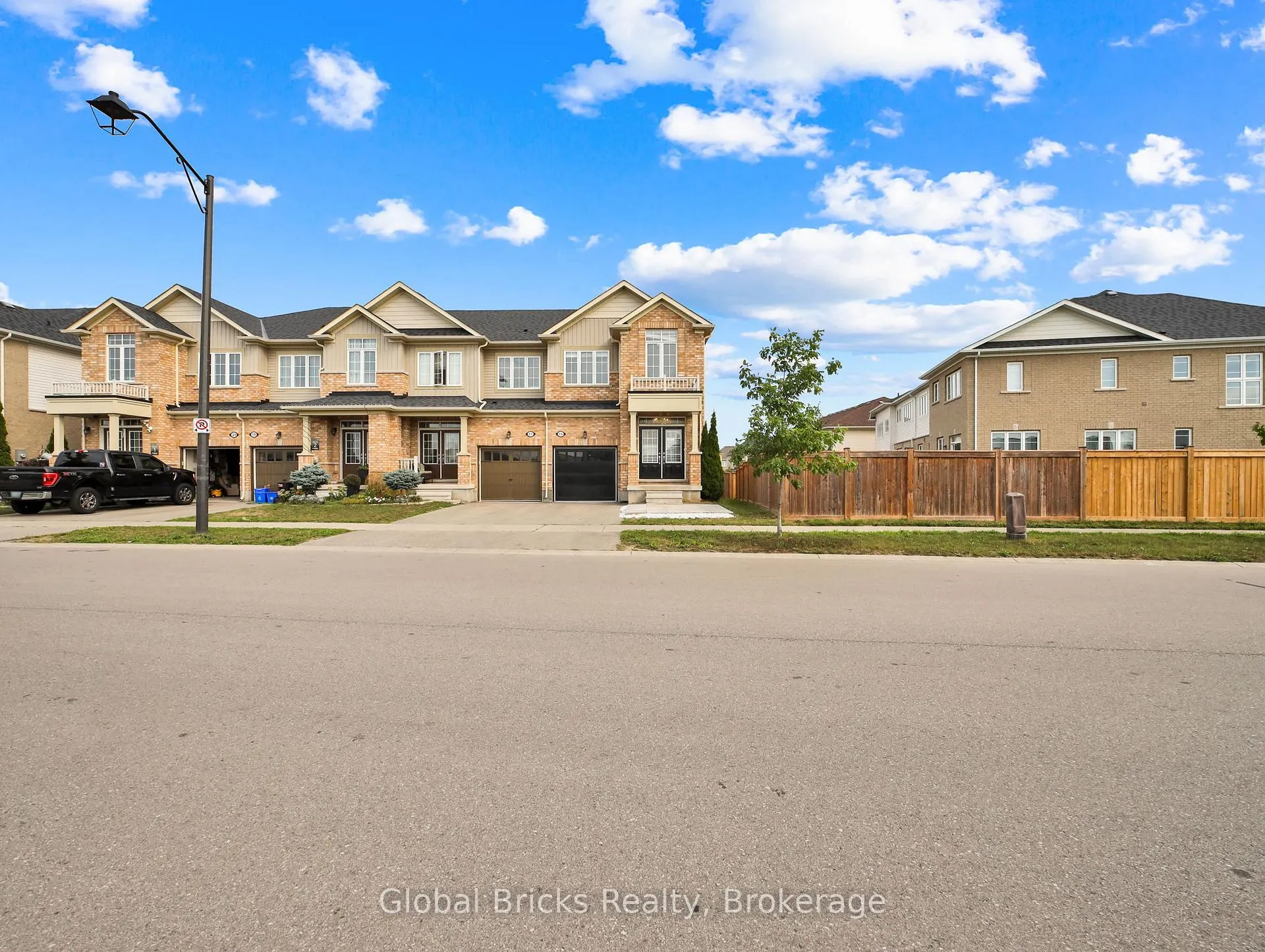 Photo 5 of 15 Hartley Avenue, Brant, Paris — HOMEH