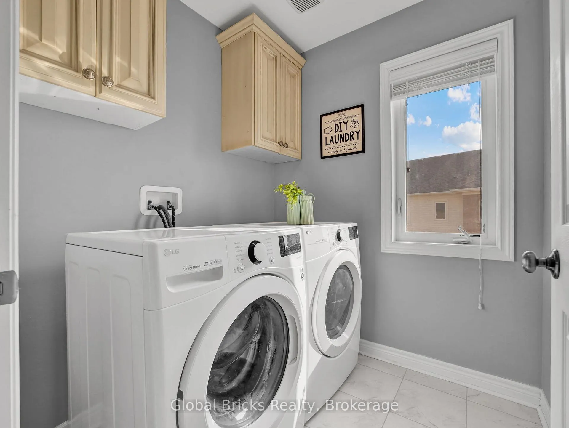 Photo 18 of 15 Hartley Avenue, Brant, Paris — HOMEH