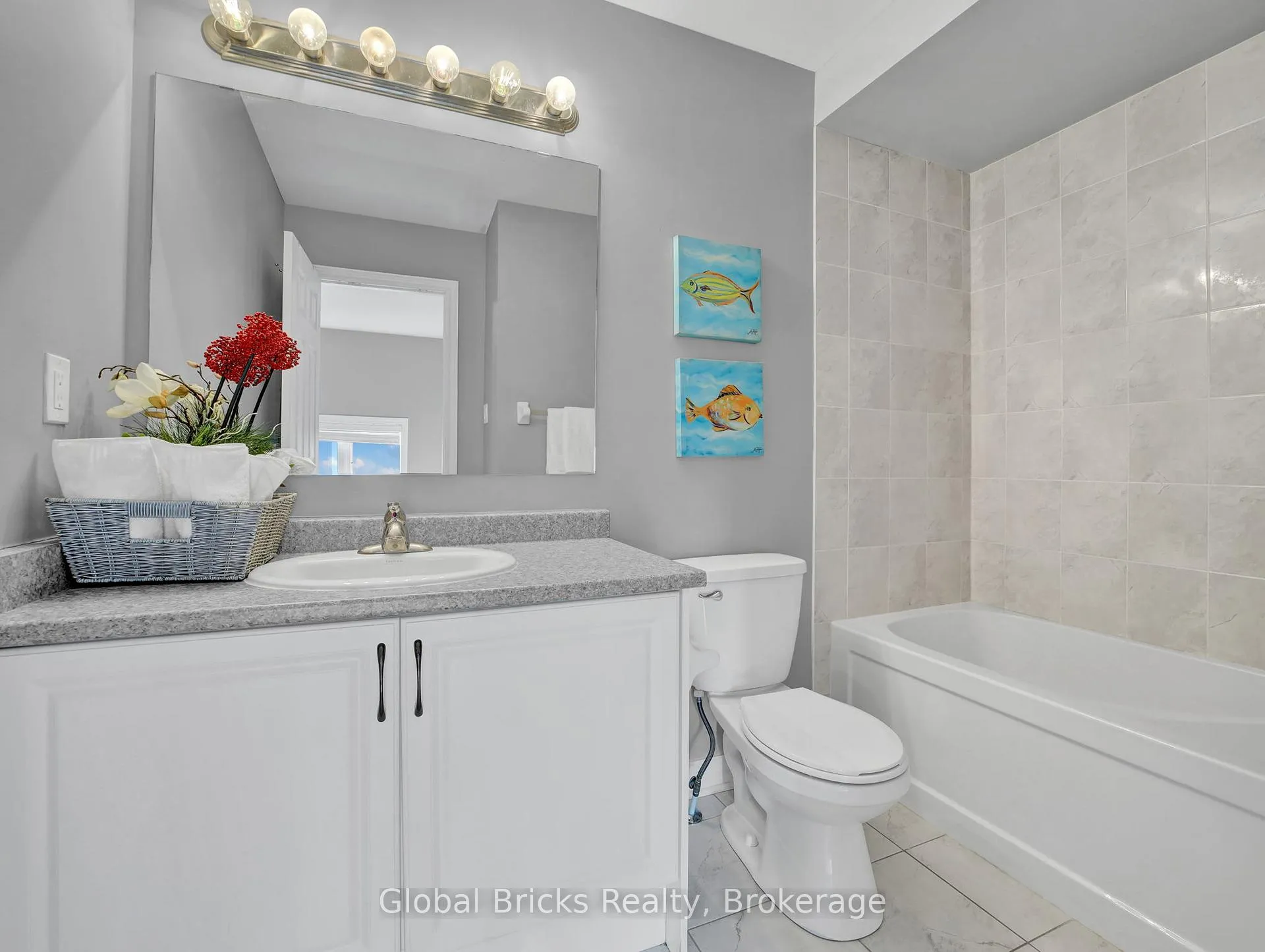 Photo 19 of 15 Hartley Avenue, Brant, Paris — HOMEH