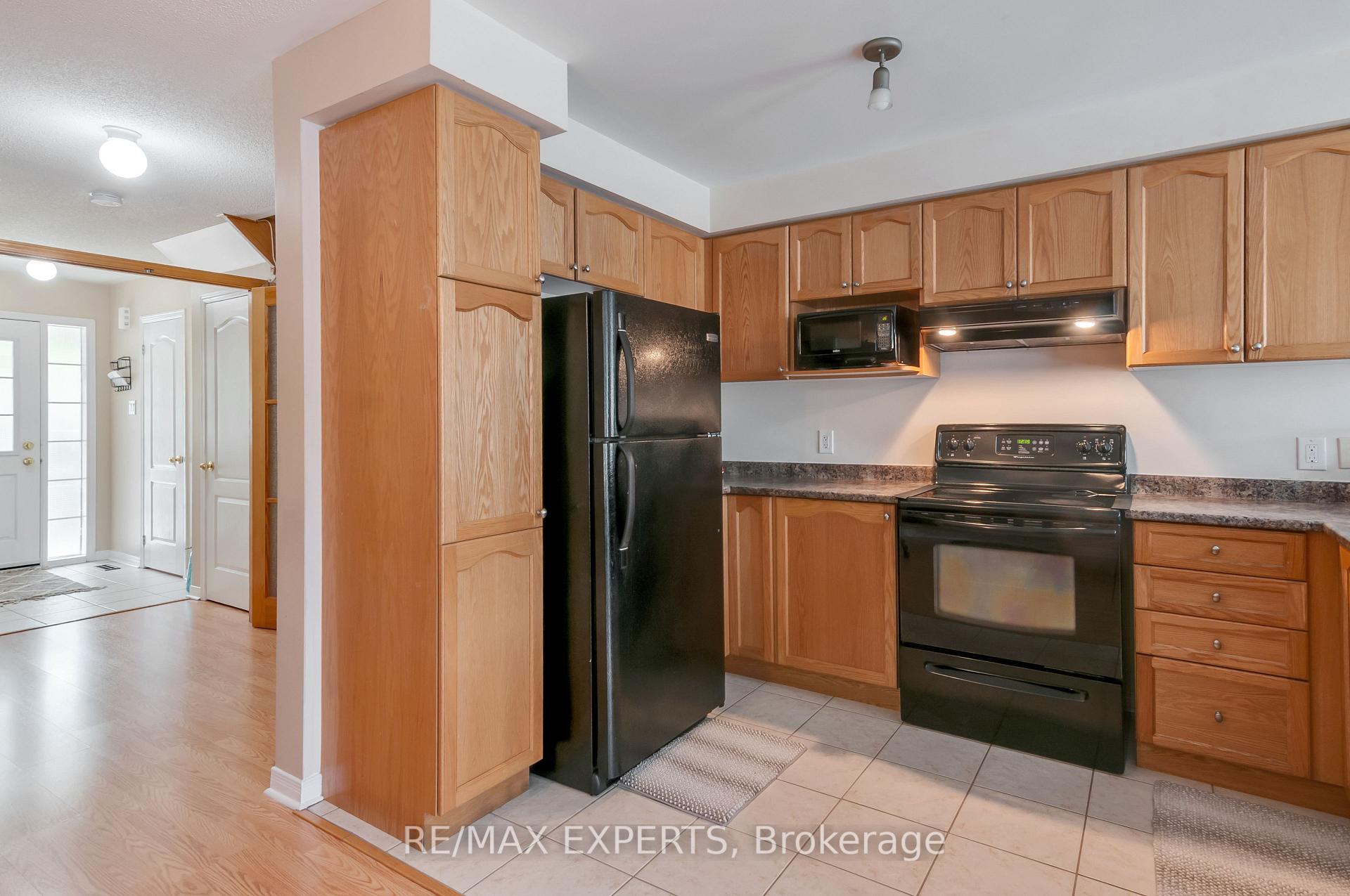 Photo 17 of 76 Eagle Trace Drive, Brampton, Sandringham-Wellington — HOMEH