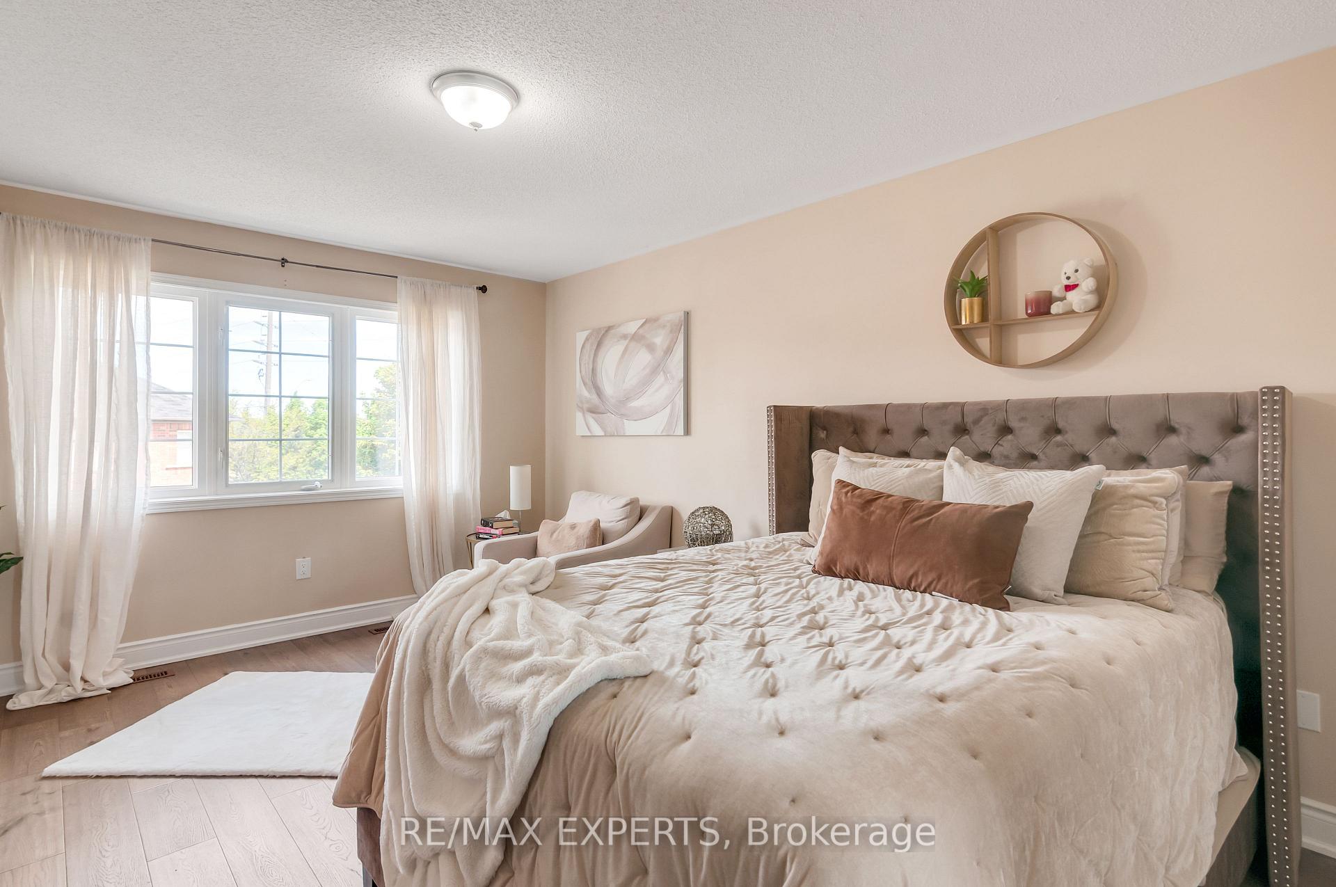 Photo 22 of 76 Eagle Trace Drive, Brampton, Sandringham-Wellington — HOMEH