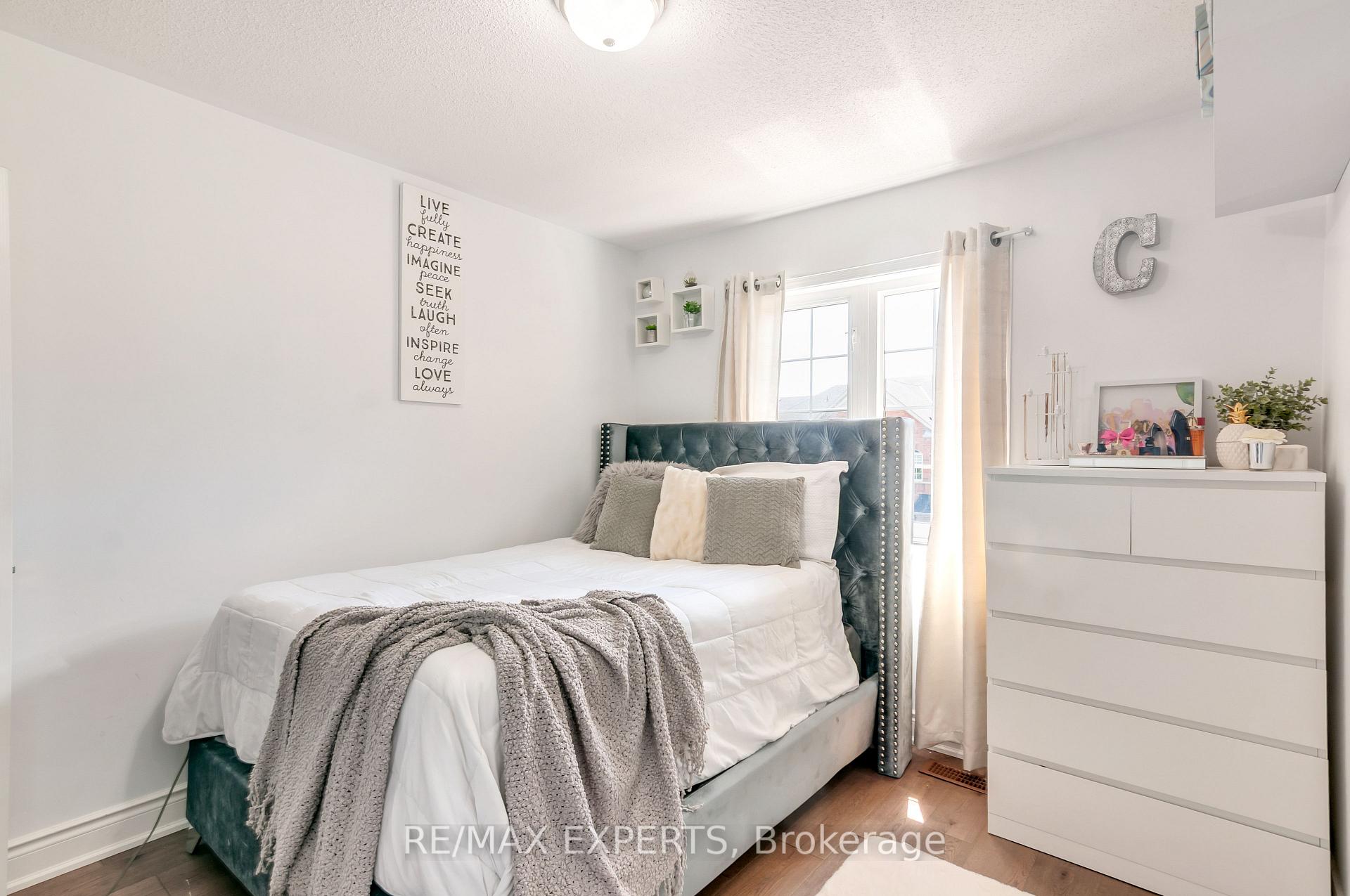 Photo 28 of 76 Eagle Trace Drive, Brampton, Sandringham-Wellington — HOMEH