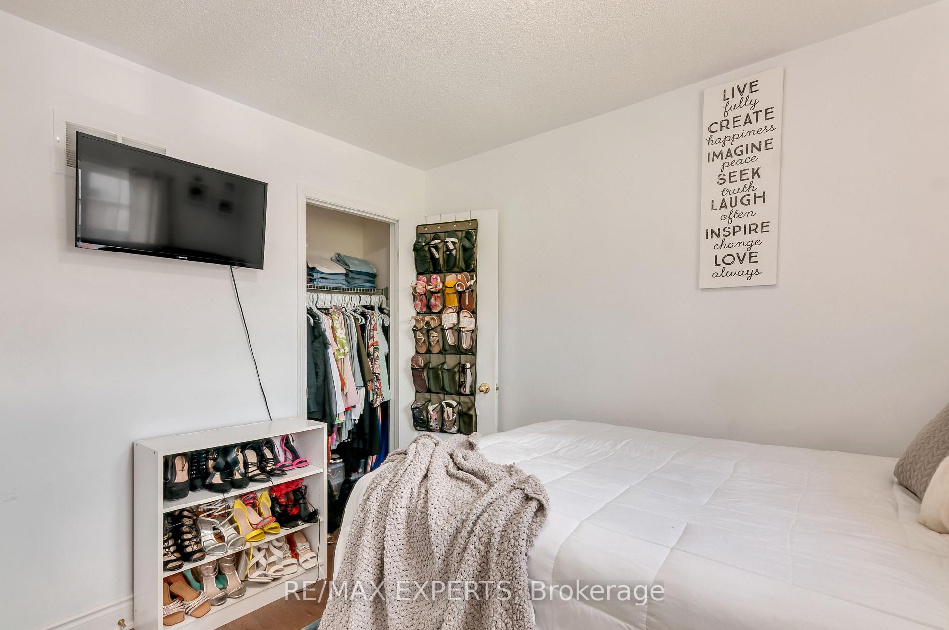Photo 30 of 76 Eagle Trace Drive, Brampton, Sandringham-Wellington — HOMEH