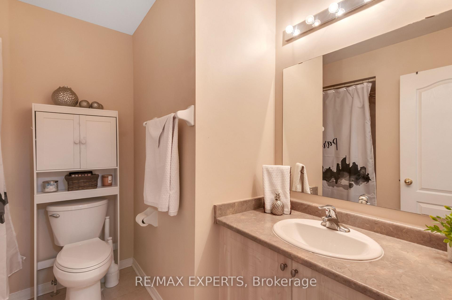 Photo 33 of 76 Eagle Trace Drive, Brampton, Sandringham-Wellington — HOMEH