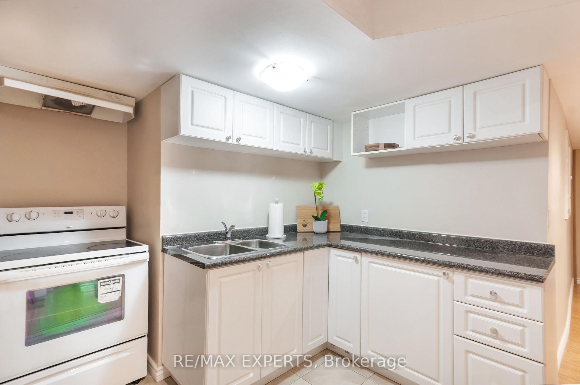 Photo 35 of 76 Eagle Trace Drive, Brampton, Sandringham-Wellington — HOMEH