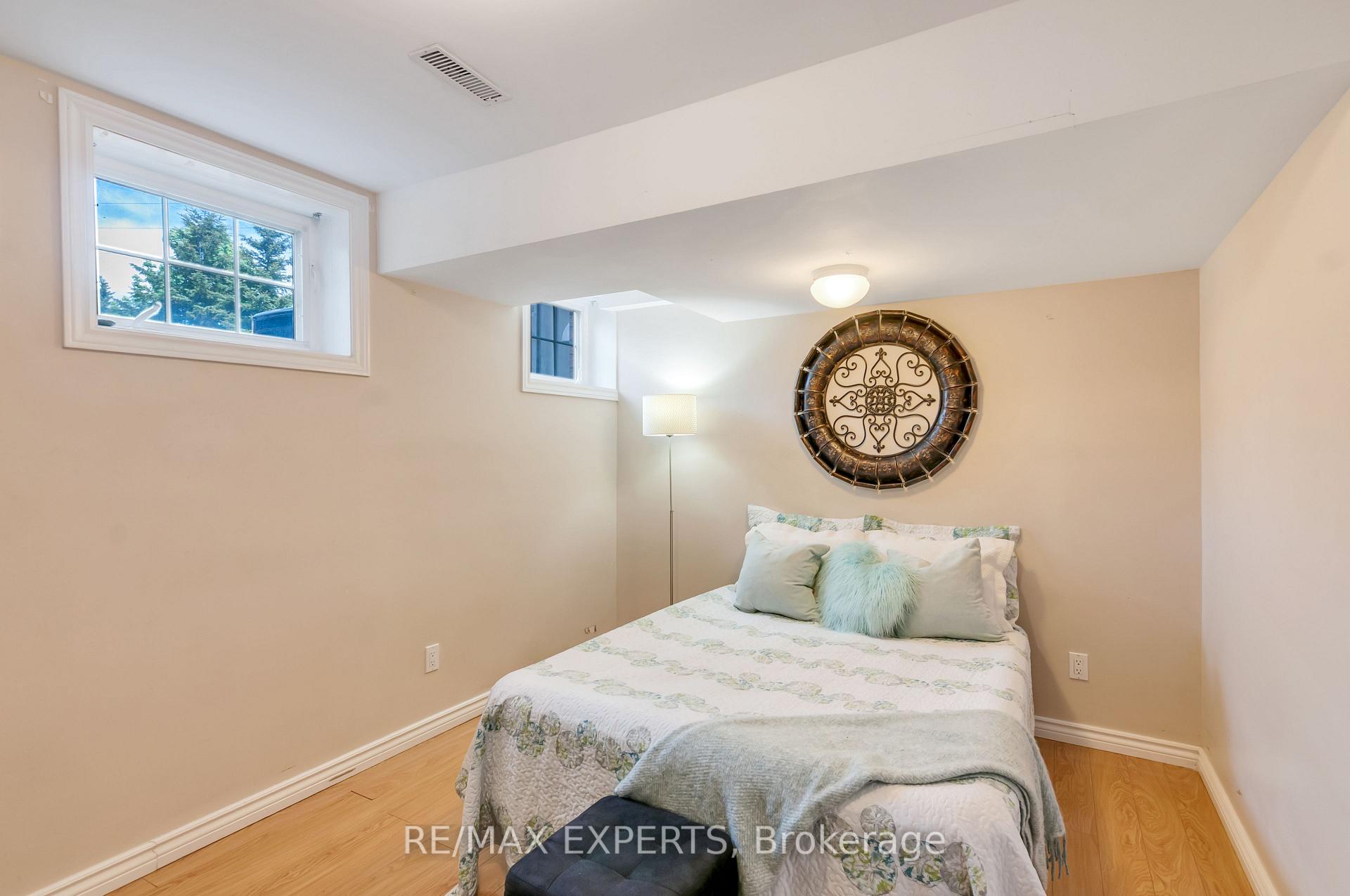 Photo 38 of 76 Eagle Trace Drive, Brampton, Sandringham-Wellington — HOMEH