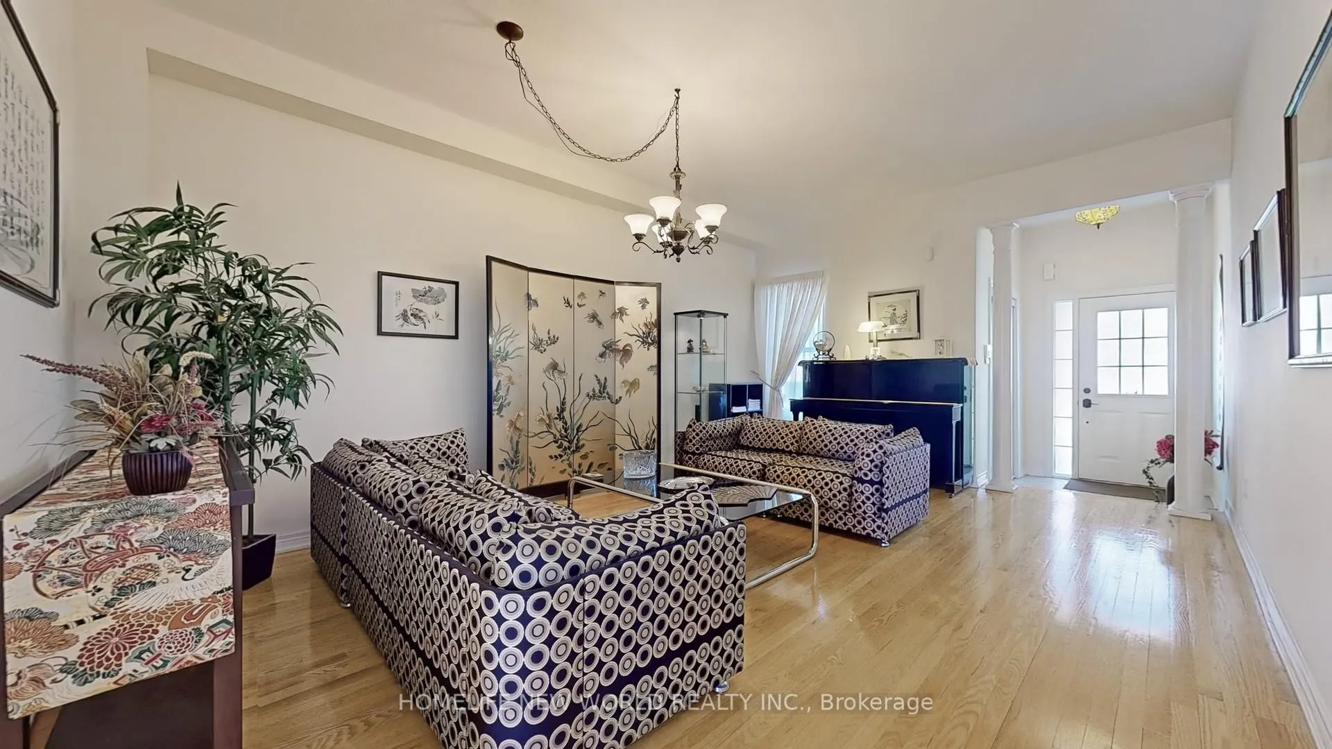 Photo 7 of 11 Drew Kelly Way, Markham, Buttonville — HOMEH