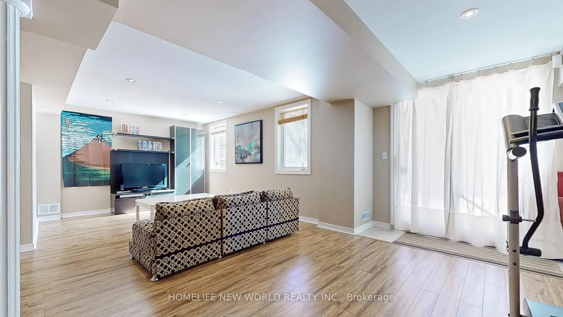 Photo 39 of 11 Drew Kelly Way, Markham, Buttonville — HOMEH