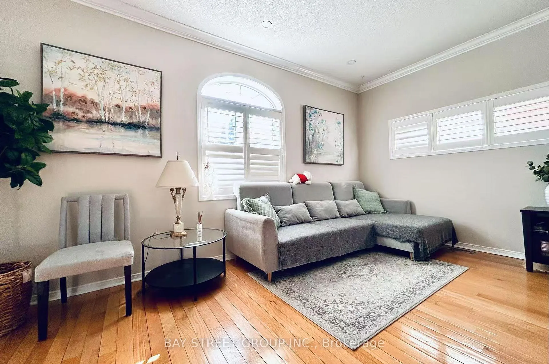 Photo 7 of 19 Belgrave Square, Markham, Berczy — HOMEH