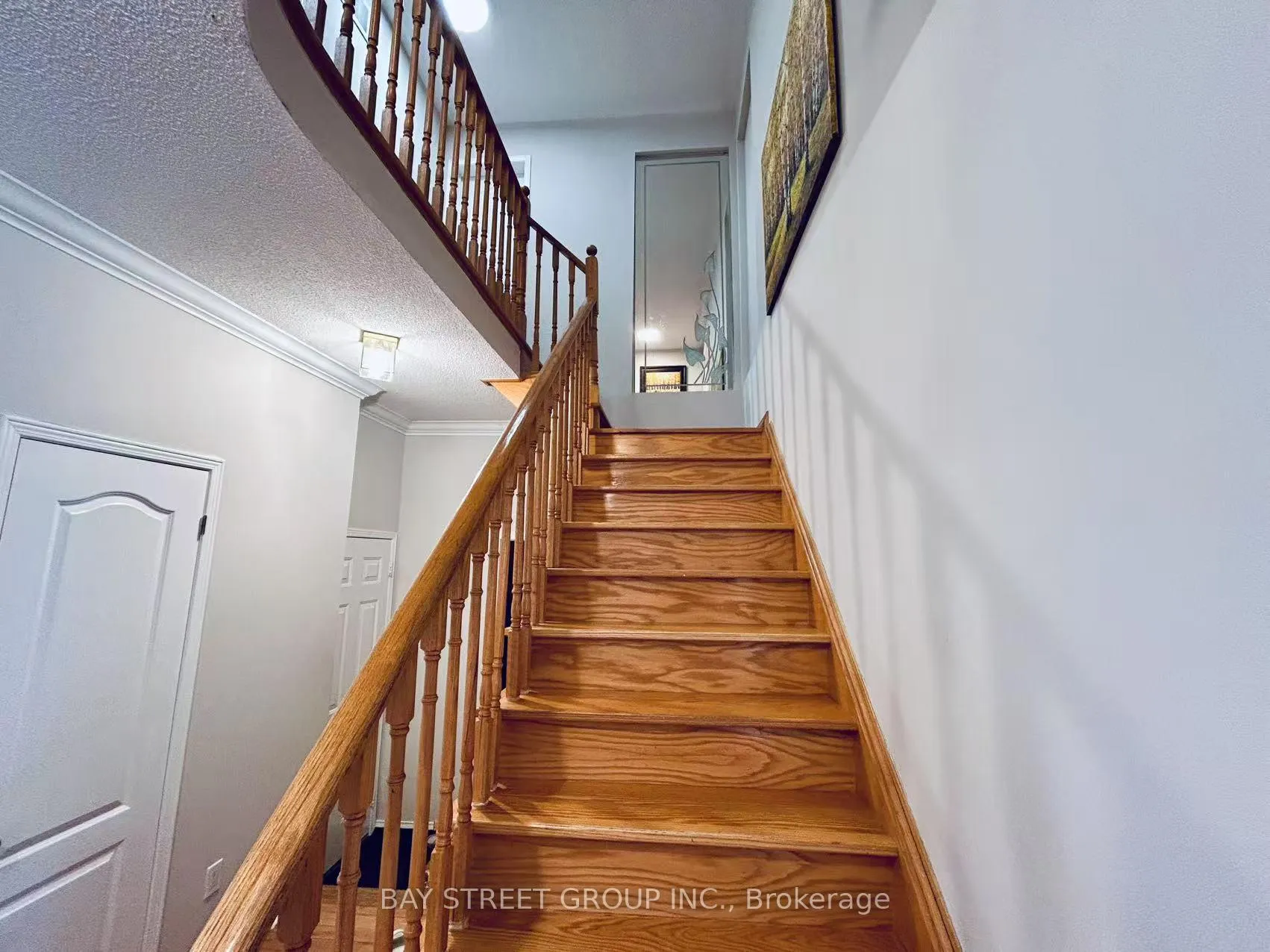 Photo 9 of 19 Belgrave Square, Markham, Berczy — HOMEH