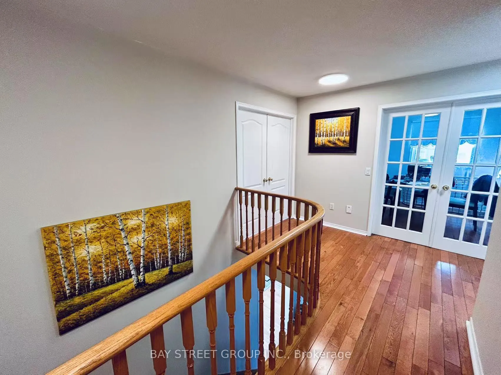 Photo 11 of 19 Belgrave Square, Markham, Berczy — HOMEH