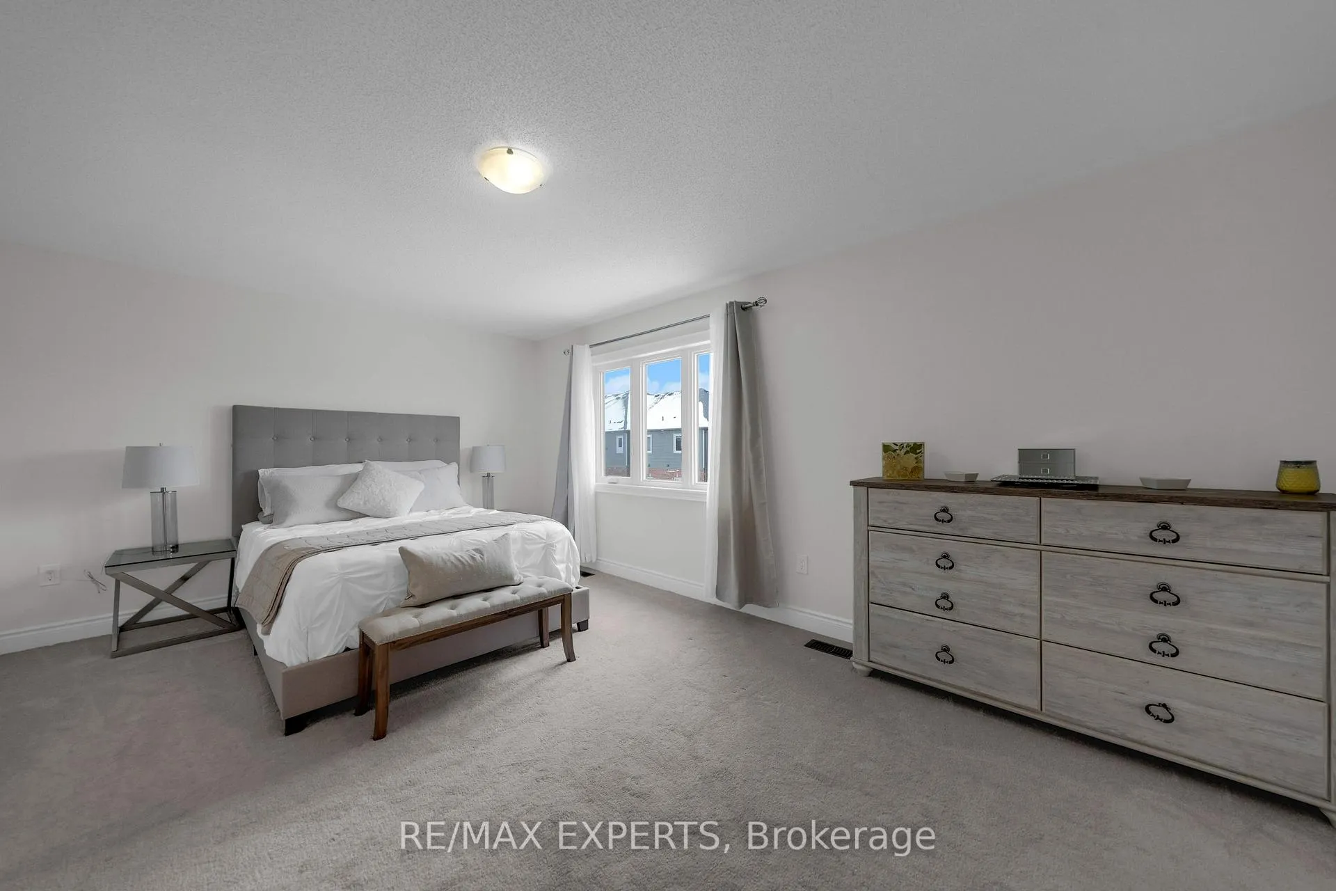 Photo 23 of 27 Arnold Crescent, New Tecumseth, Alliston — HOMEH