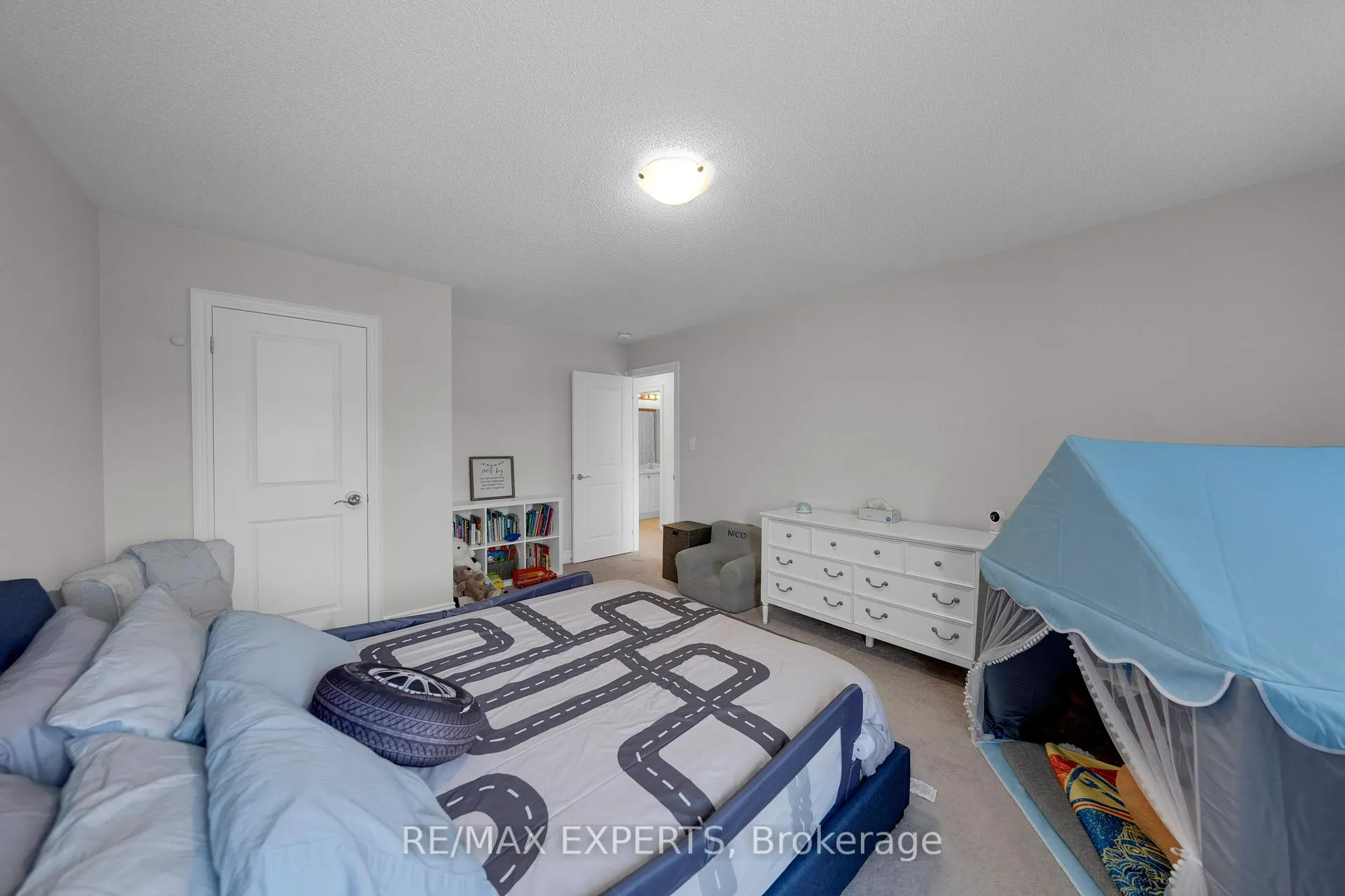 Photo 32 of 27 Arnold Crescent, New Tecumseth, Alliston — HOMEH