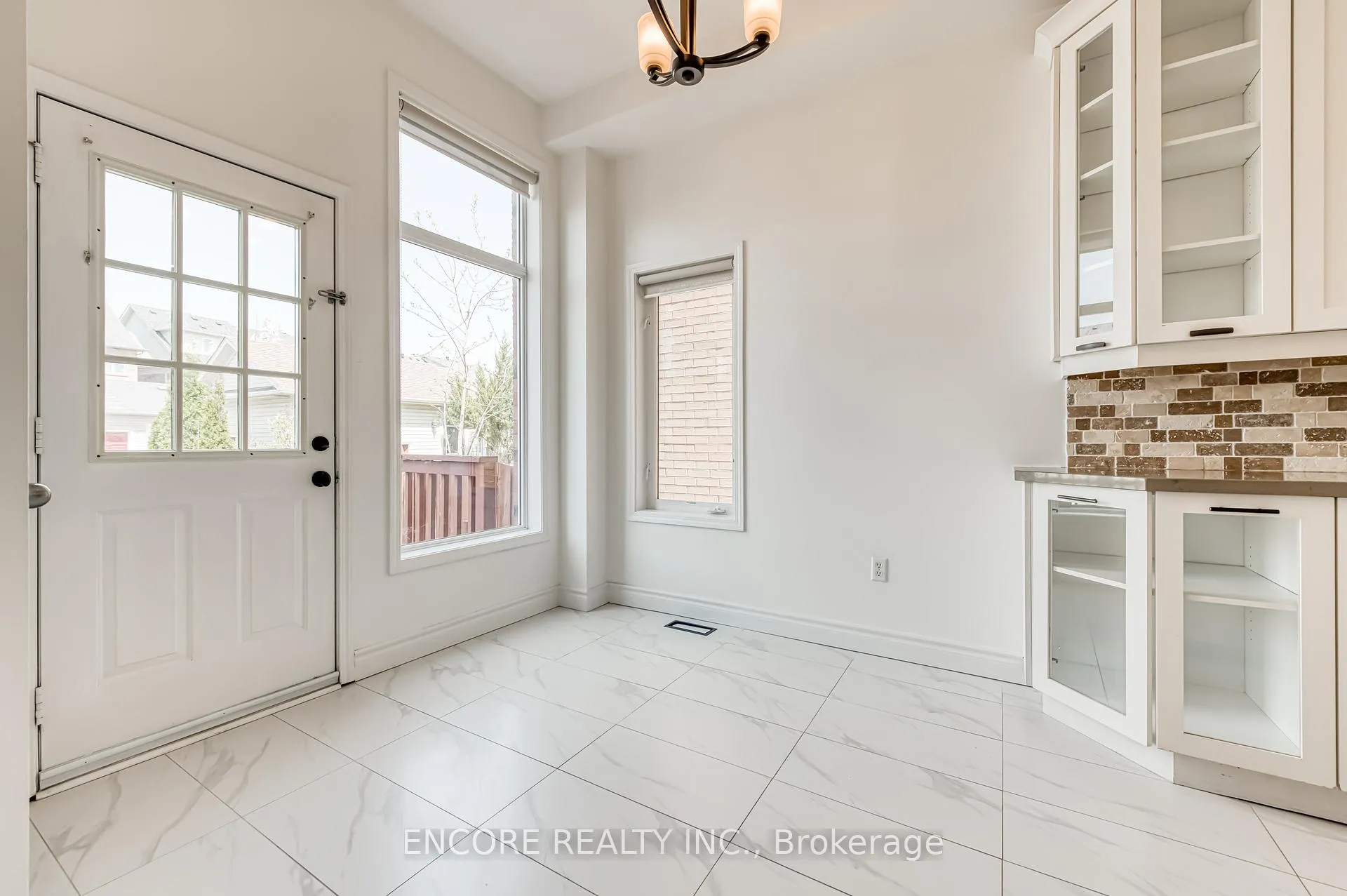 Photo 18 of 24 Spring Meadow Avenue, Markham, Cornell — HOMEH