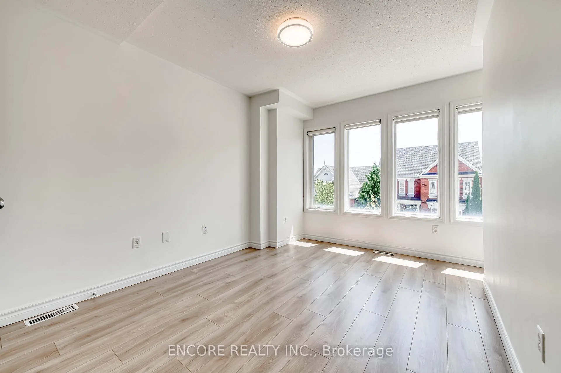 Photo 31 of 24 Spring Meadow Avenue, Markham, Cornell — HOMEH