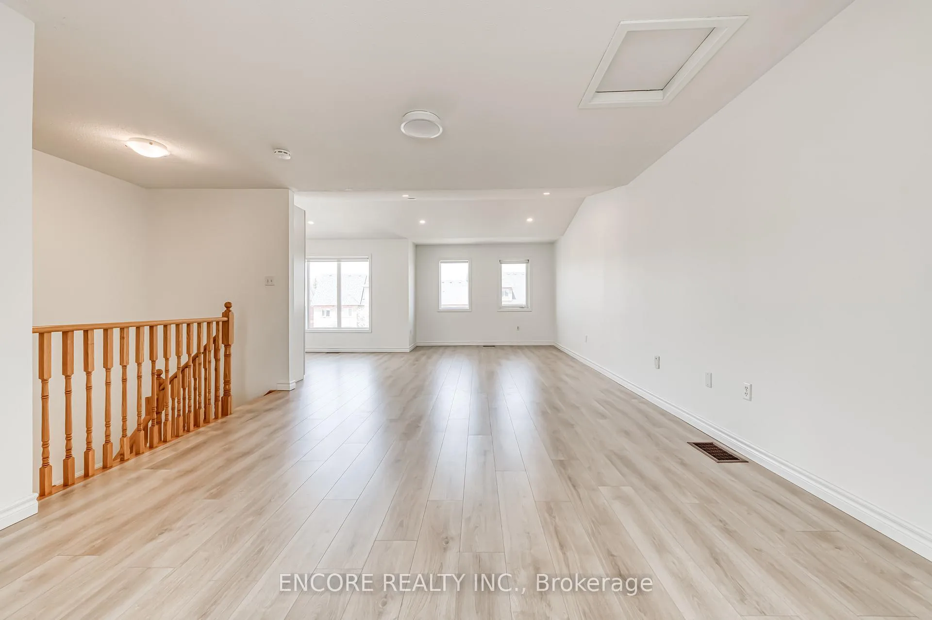 Photo 37 of 24 Spring Meadow Avenue, Markham, Cornell — HOMEH