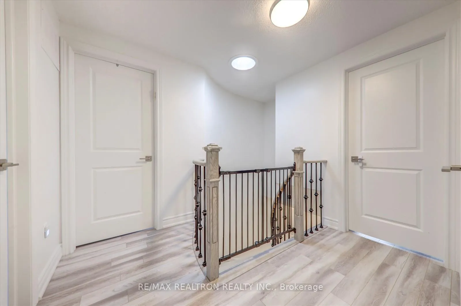 Photo 21 of 16 Larkin Avenue, Markham, Markham Village — HOMEH