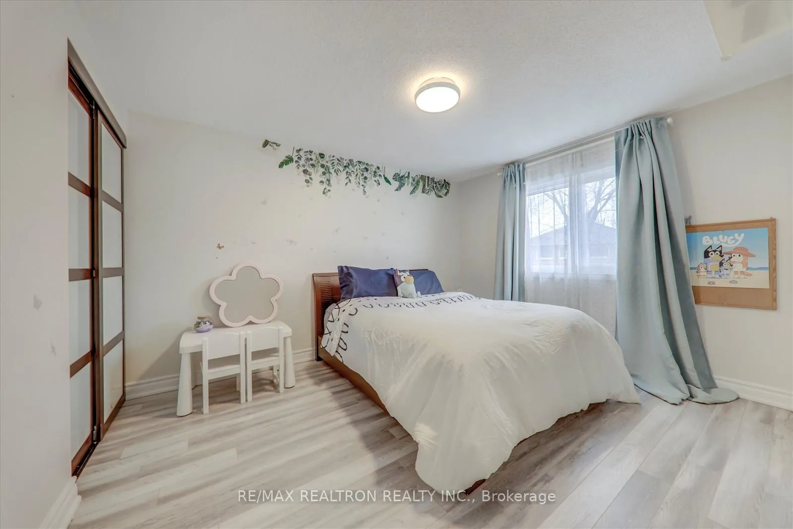 Photo 22 of 16 Larkin Avenue, Markham, Markham Village — HOMEH