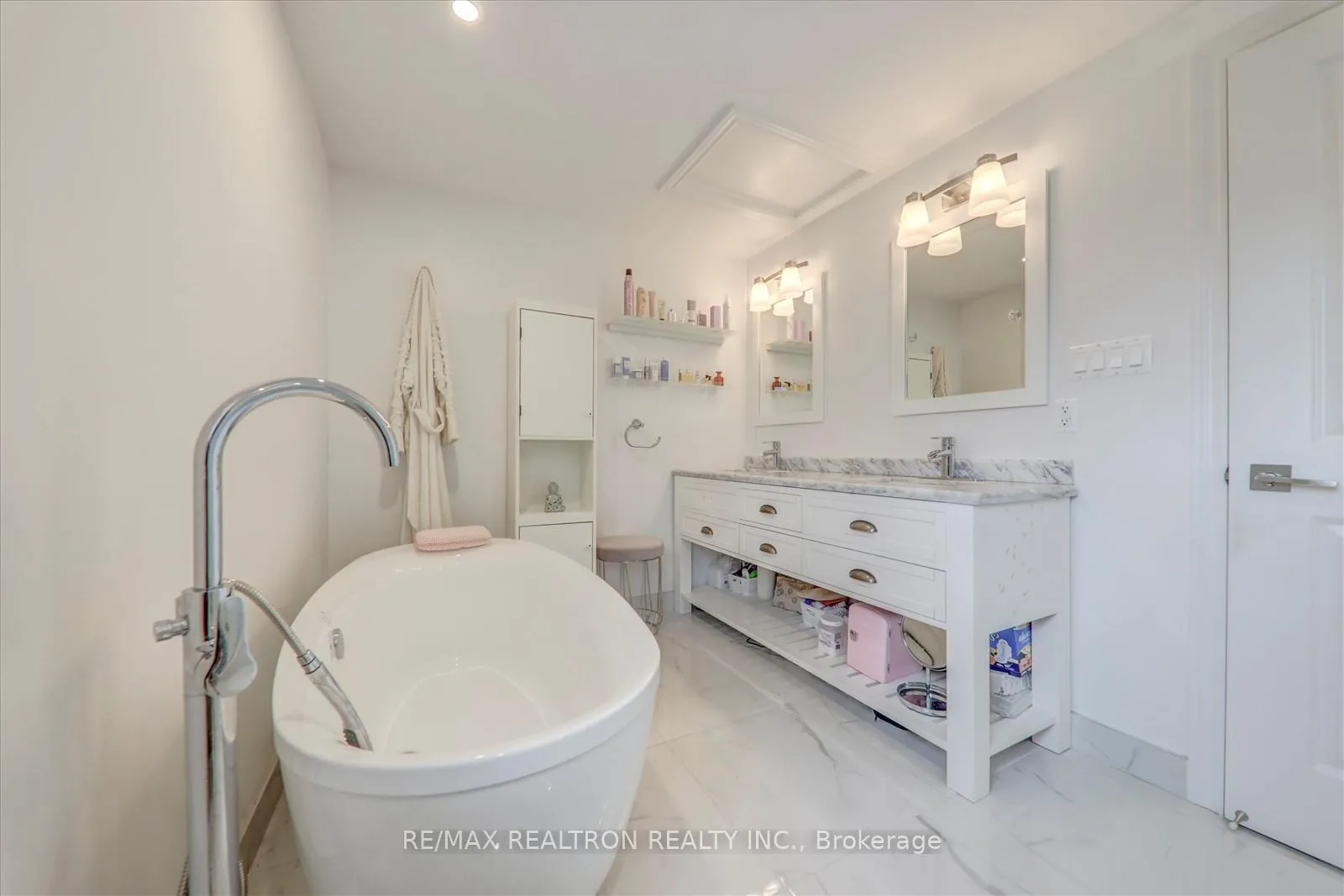 Photo 30 of 16 Larkin Avenue, Markham, Markham Village — HOMEH