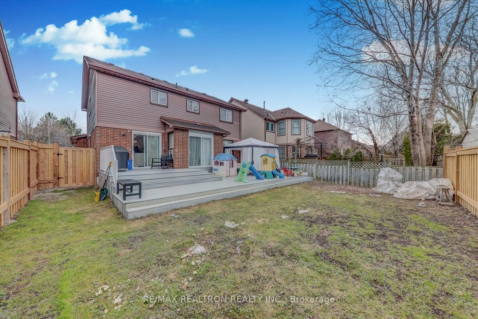 Photo 35 of 16 Larkin Avenue, Markham, Markham Village — HOMEH