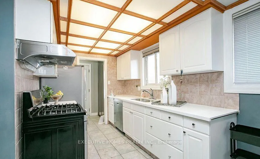 Photo 6 of 6 Manderley Pl, Brampton, Central Park — HOMEH
