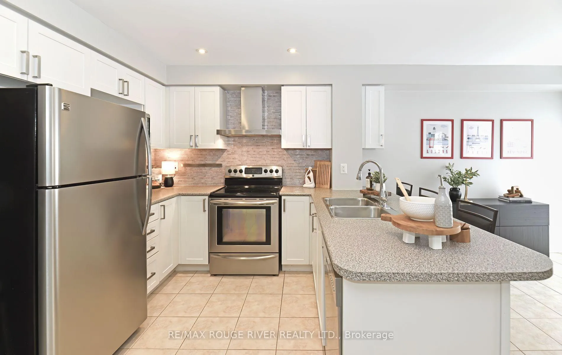 Photo 8 of 37 Martinworth Lane, Ajax, Central East — HOMEH
