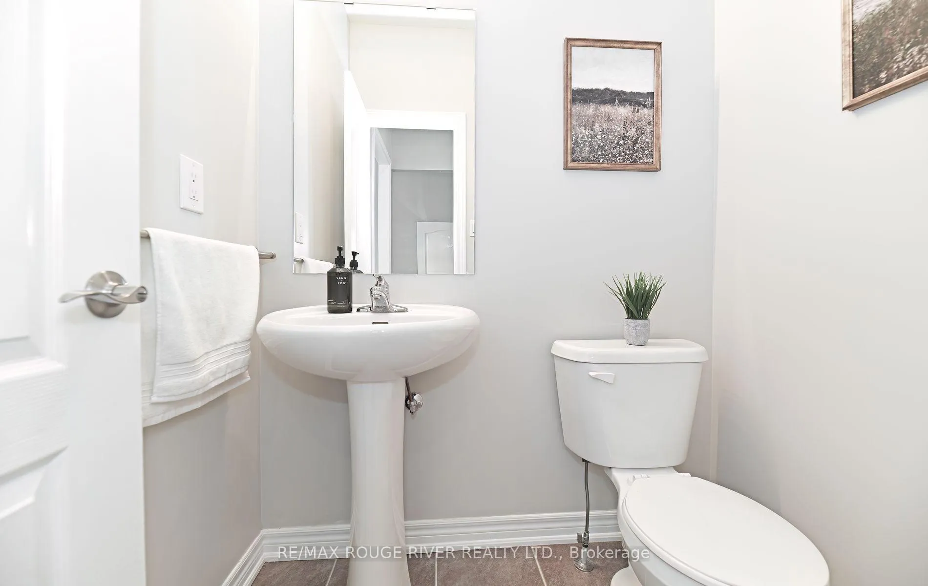 Photo 13 of 37 Martinworth Lane, Ajax, Central East — HOMEH