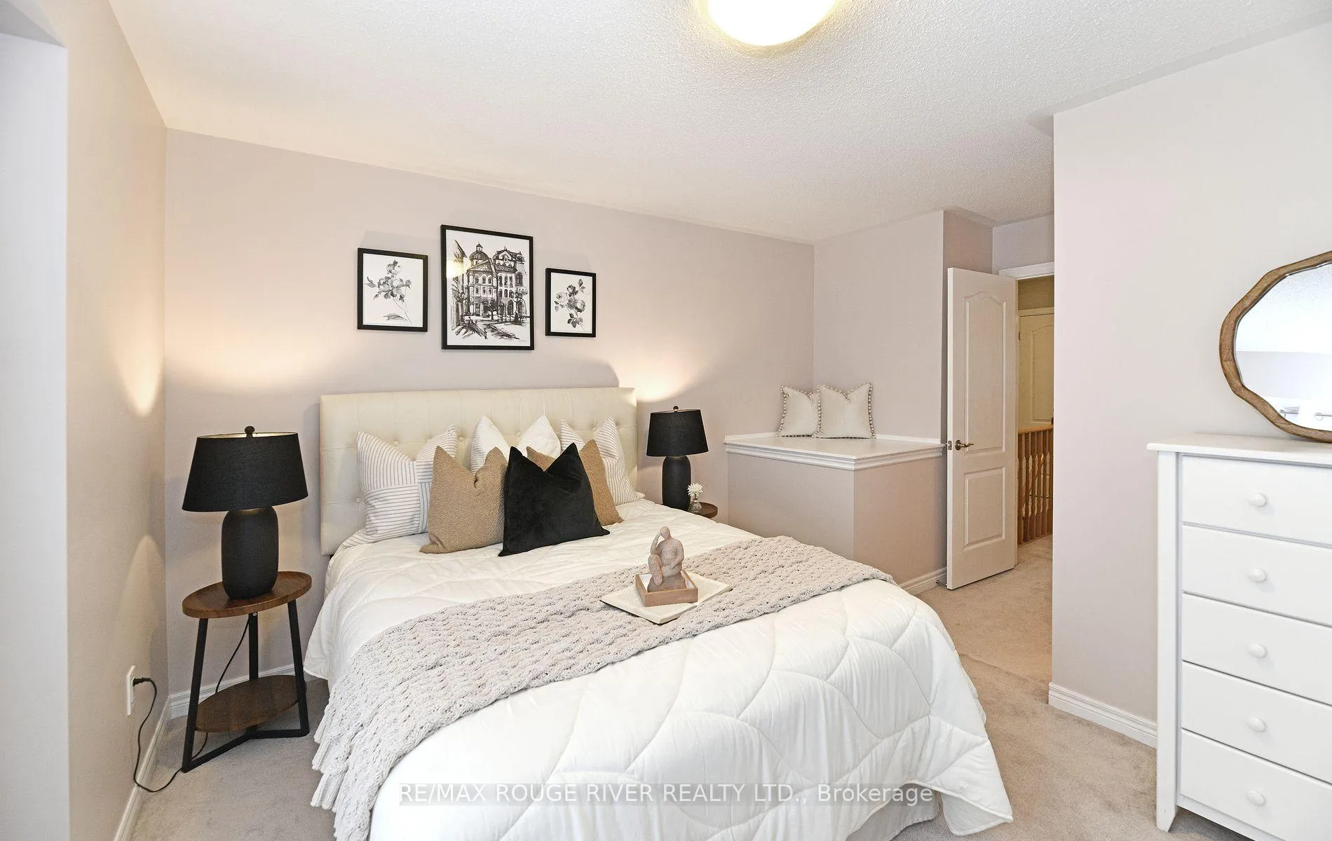 Photo 15 of 37 Martinworth Lane, Ajax, Central East — HOMEH