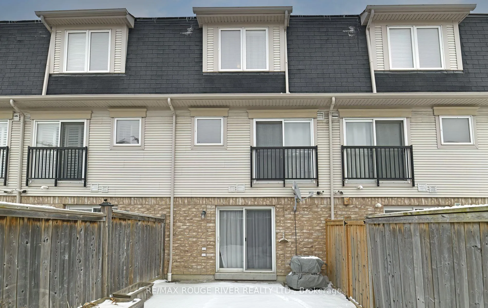 Photo 25 of 37 Martinworth Lane, Ajax, Central East — HOMEH
