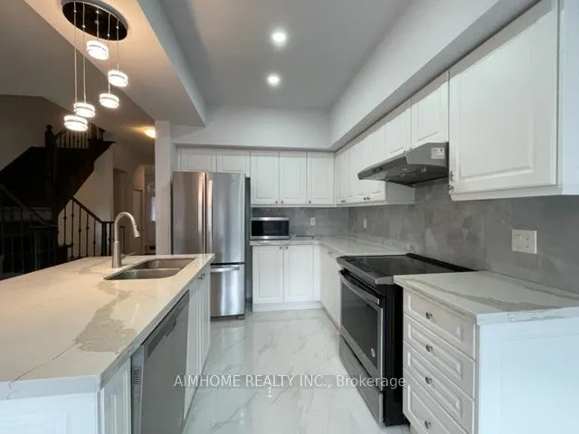 Photo 5 of 488 The Bridle Walk, Markham, Berczy — HOMEH