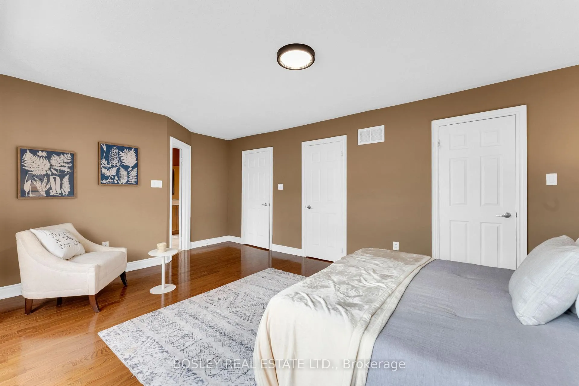 Photo 16 of 21 Legends Way, Markham, Unionville — HOMEH
